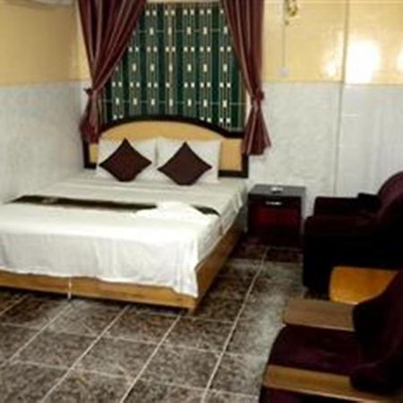 Golden Boat Guesthouse Пном Пен Стая снимка