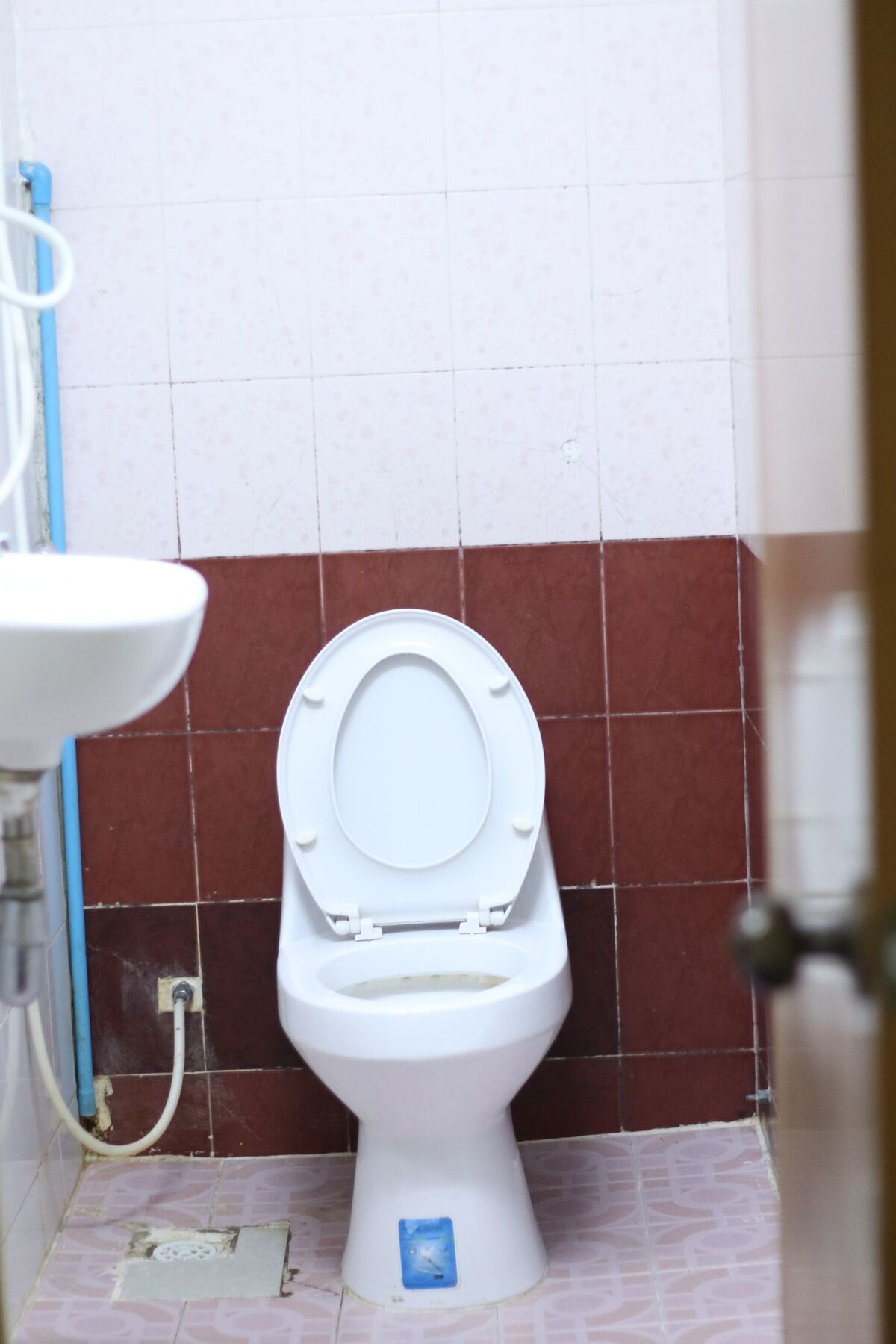Golden Boat Guesthouse Пном Пен Екстериор снимка